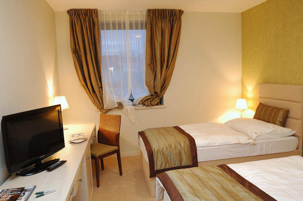 Hotel Predium Vráble Rom bilde