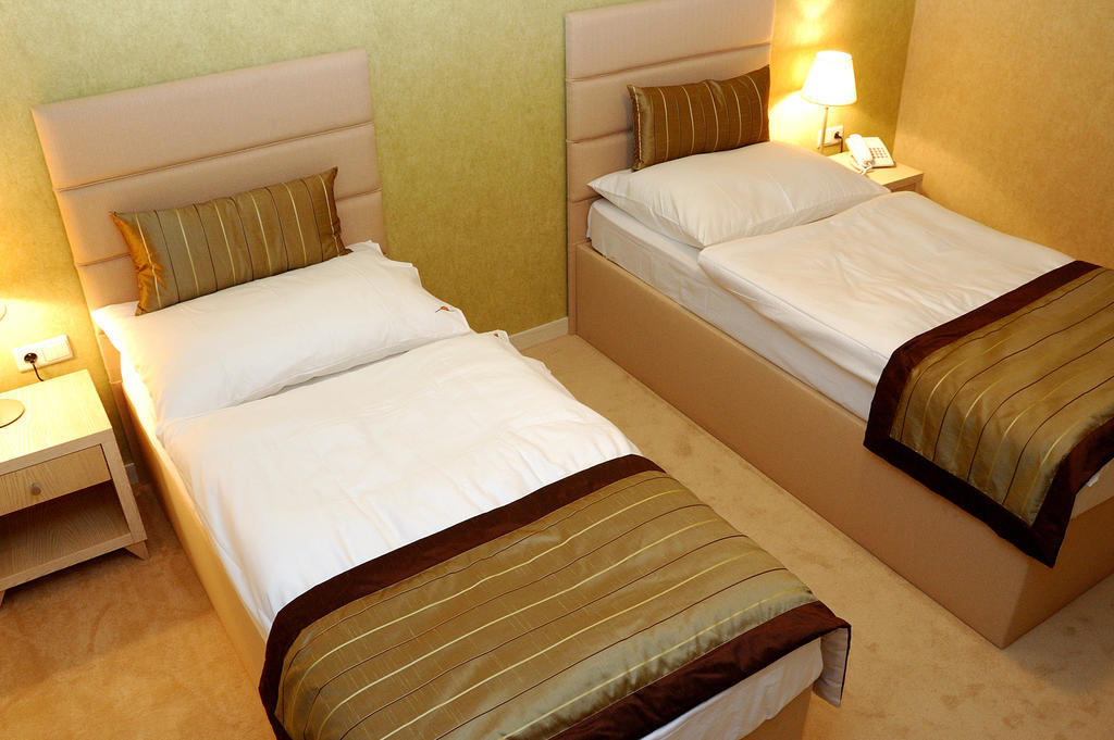 Hotel Predium Vráble Rom bilde